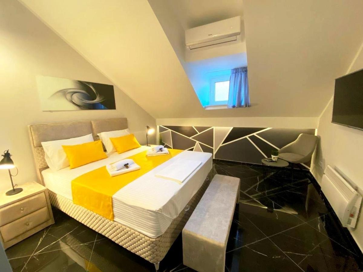 קוטור D & Sons Apartments מראה חיצוני תמונה